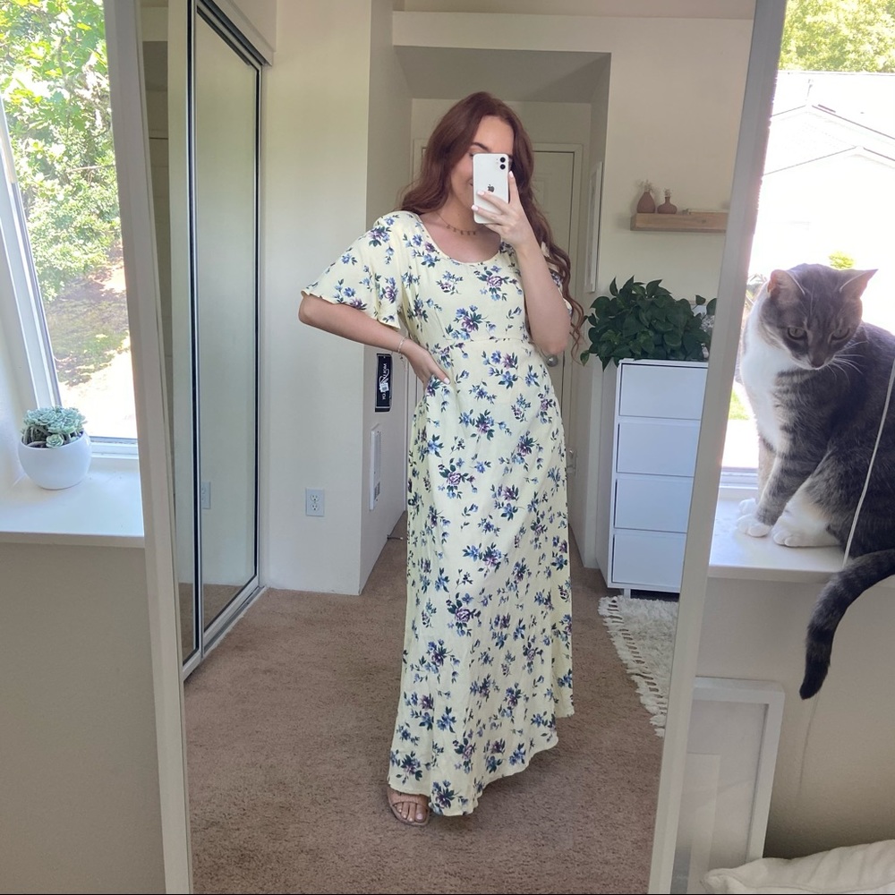 NEW Vintage Floral Dress